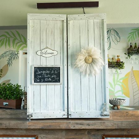 Turtle Bay Inn Lajas Extérieur photo