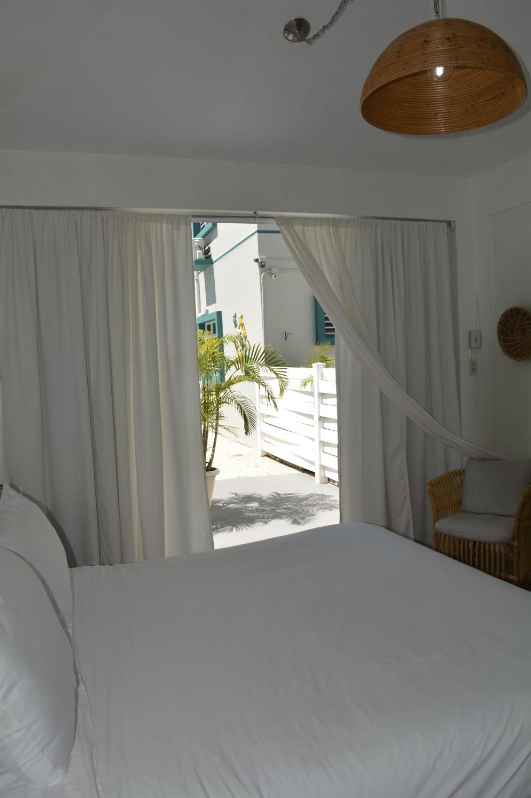 Turtle Bay Inn Lajas Extérieur photo